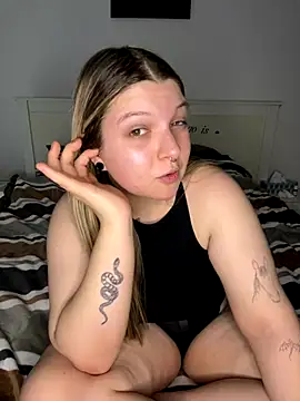 AlexxaWolff live sex cam