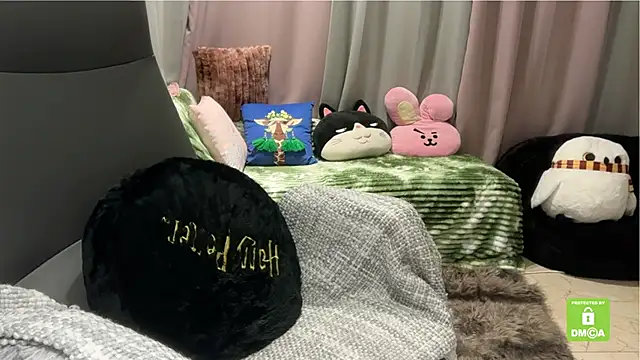 Saasybooo live sex cam