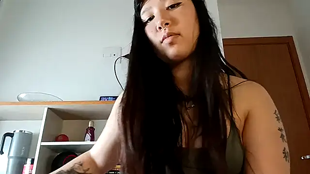 Japabaixinha live sex cam