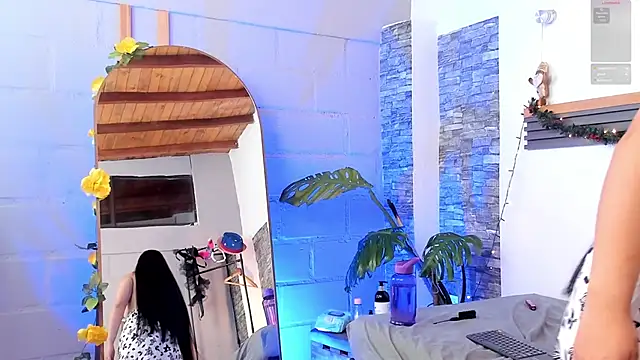 Oriana_03's cam snapshot