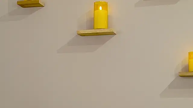 LilouKat live sex cam