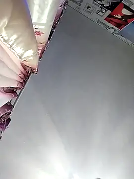 XLyxBabyLoveX's cam snapshot