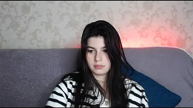 KisaModel live sex cam