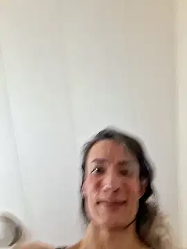 MaitressePomme3 live sex cam