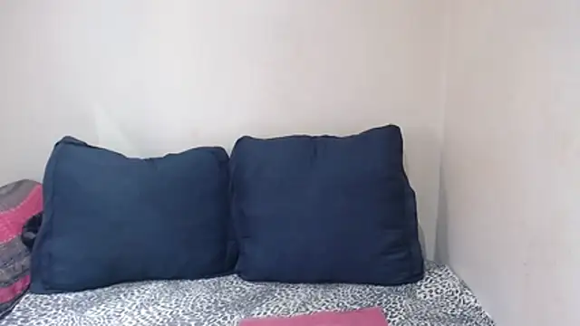 xGIANTEBONY30x live sex cam