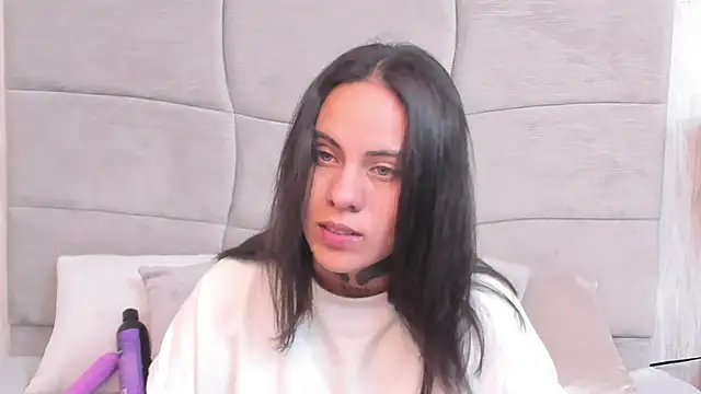 Naomii_BDSM live sex cam