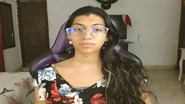 engielphoenis14 live sex cam