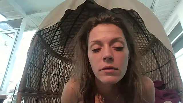 LaylaRainVIP live sex cam