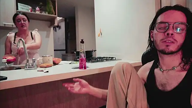 dan_and_daya live sex cam