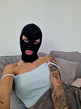 Luna_Veil live sex cam