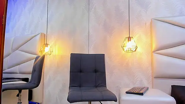 laurettedela_rouse live sex cam