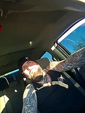 Beardedtattood live sex cam