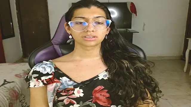 engielphoenis14 live sex cam