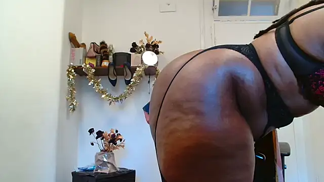 xTALLSEXYBUMx's cam snapshot