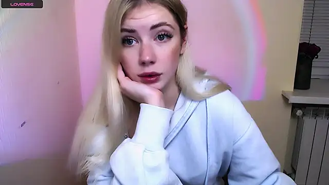 AliceHotty_'s cam snapshot