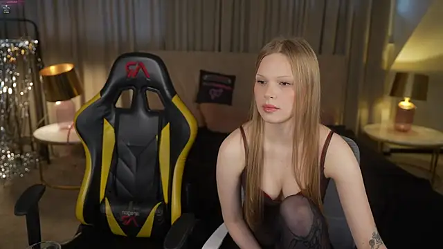 Ariella_Star's cam snapshot