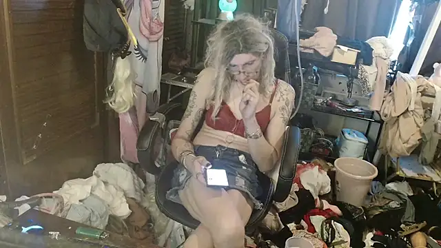 Ombeline1 live sex cam