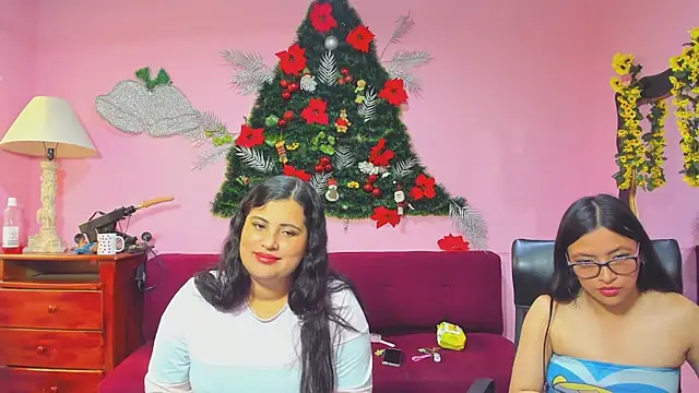 LesbianCouple02's cam snapshot