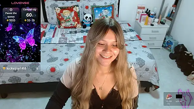 soniafuckboobs's cam snapshot