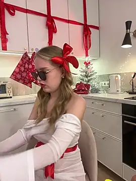 Little_Forest_ELF's cam snapshot