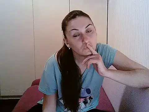 Yuliia30's cam snapshot