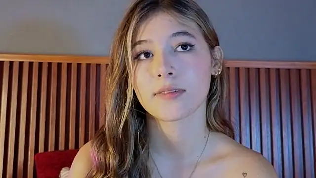 VictoriaSpark's cam snapshot