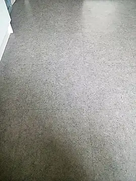 Julie9toma's web cam