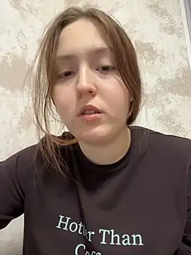 Charming_hamster_'s cam snapshot