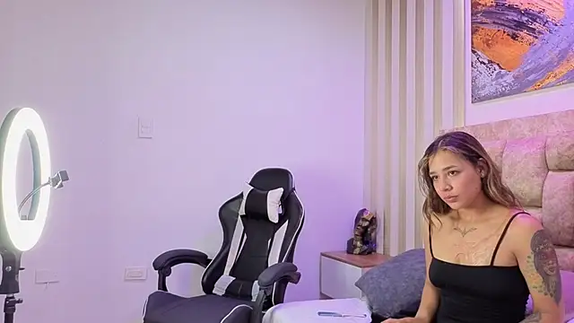 amber__moon_'s cam snapshot