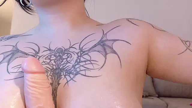 Yuriko_May live sex cam