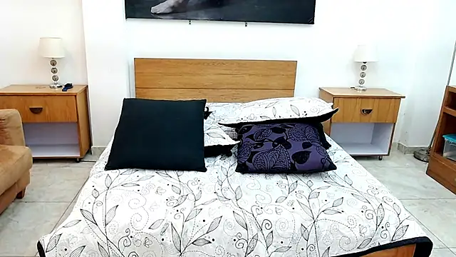 MaloryAndLuna live sex cam