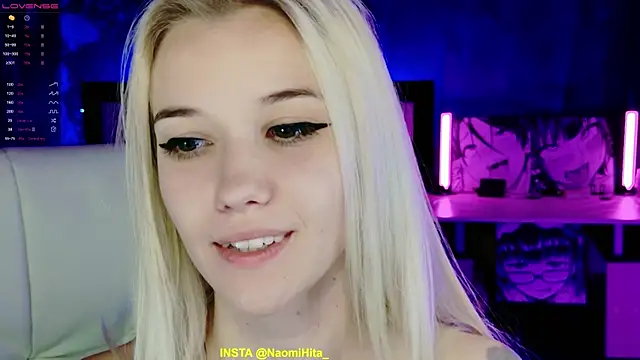 NaomiHita live sex cam