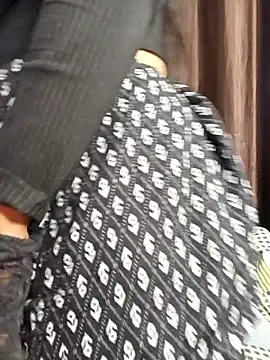 hansika_25's cam snapshot