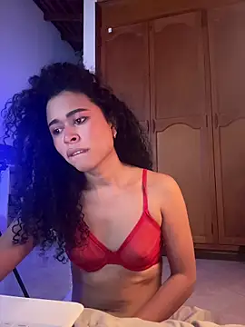 GabriSaenz live sex cam