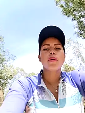 _andrea30 live sex cam