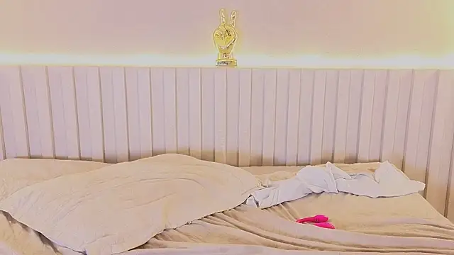 Aida_moreno live sex cam