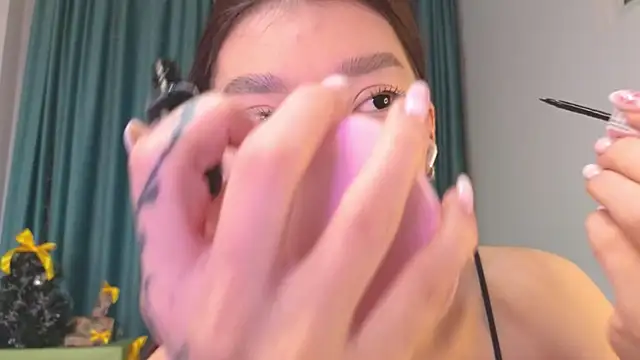 AudreyMell live sex cam