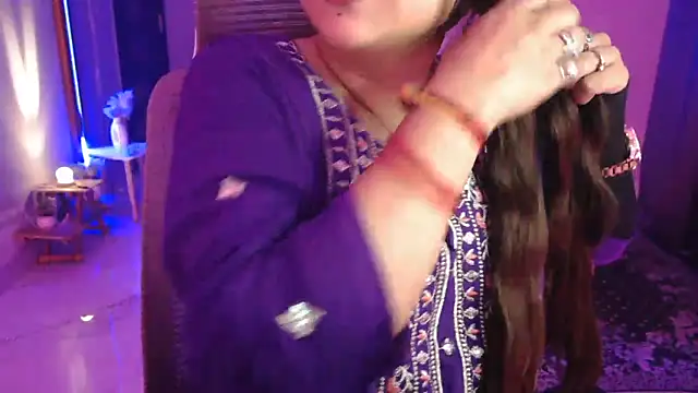 Mitikaa's cam snapshot