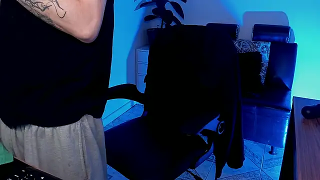 James_Adams_01's cam snapshot