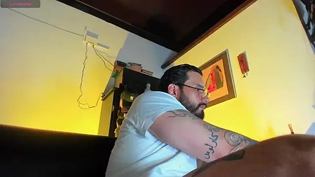 CamiloGray_'s cam snapshot