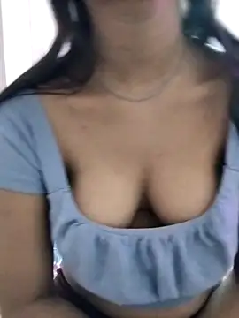 Glowing__queen's cam snapshot