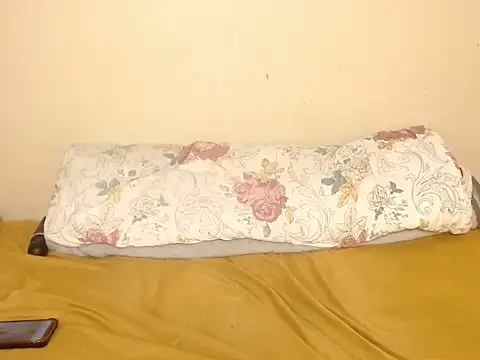 Karishma99_'s cam snapshot