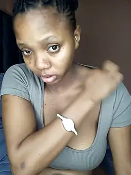 MilfBoobsxx's cam snapshot