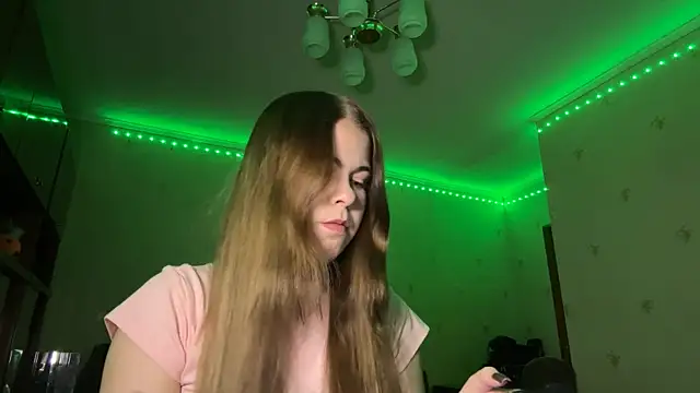 MaevAmy's cam snapshot