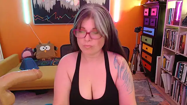 TheLenaAdams's cam snapshot