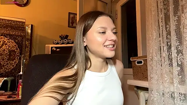 EnergeticMona's cam snapshot