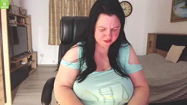 Zulemasecrets's cam snapshot