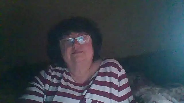 MilaSky5303's cam snapshot