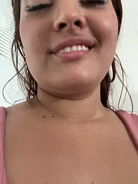 Emily_Jonness_'s cam snapshot