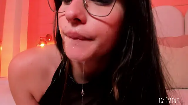 emilly_williams_'s cam snapshot